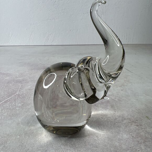 Vintage Clear Hand Blown Art Glass Elephant Figurine Paperweight 5in tall - Picture 1 of 8